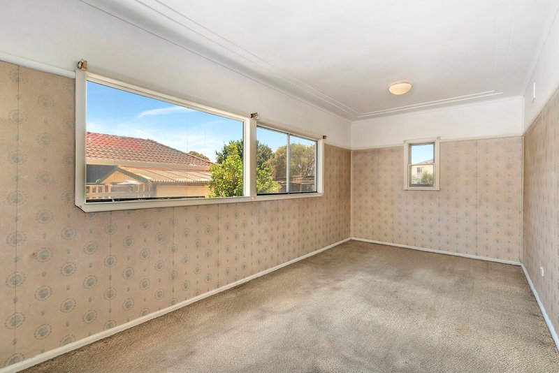 Photo - 127 Highland Avenue, Yagoona NSW 2199 - Image 8