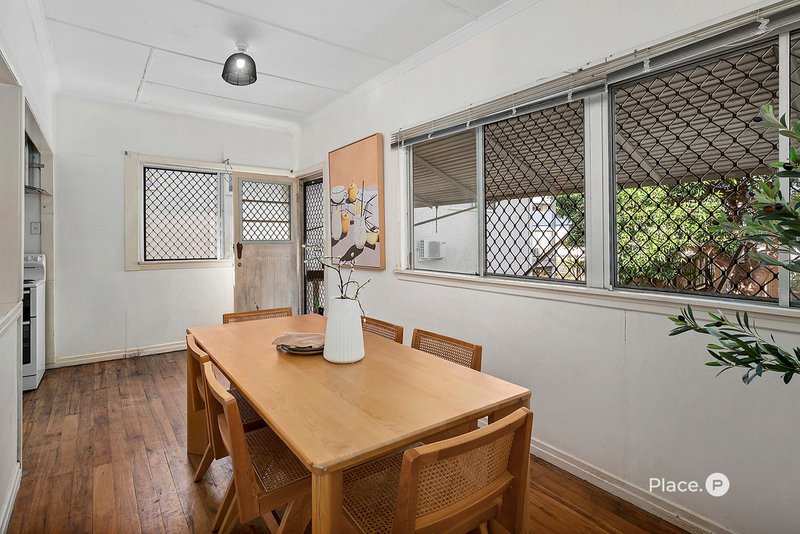 Photo - 127 Junction Road, Morningside QLD 4170 - Image 4