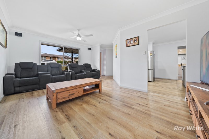 Photo - 127 Lamberth Road, Regents Park QLD 4118 - Image 7