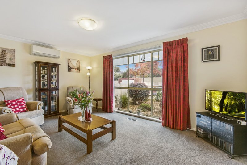 Photo - 1/27 Leigh Road, Croydon VIC 3136 - Image 3