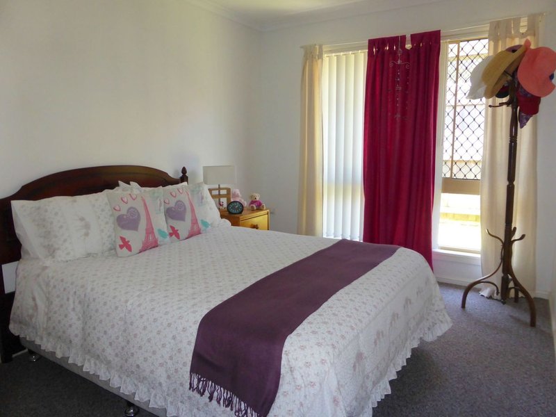 Photo - 1/27 Mcaneny Street, Redcliffe QLD 4020 - Image 9