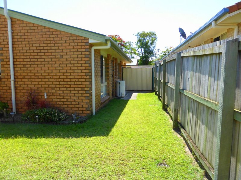 Photo - 1/27 Mcaneny Street, Redcliffe QLD 4020 - Image 15