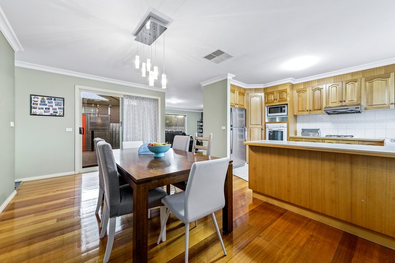 Photo - 1/27 Mckenna Road, Glen Waverley VIC 3150 - Image 5