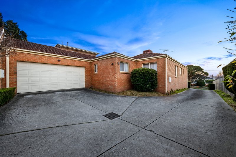 Photo - 1/27 Mckenna Road, Glen Waverley VIC 3150 - Image 12