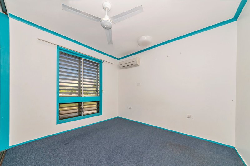 Photo - 127 Miles Avenue, Kelso QLD 4815 - Image 4