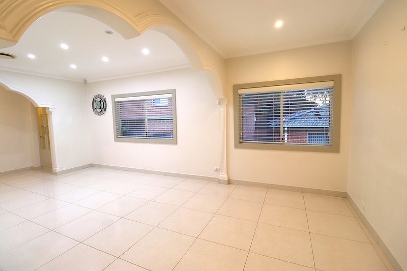 Photo - 127 Mimosa Road, Greenacre NSW 2190 - Image 4