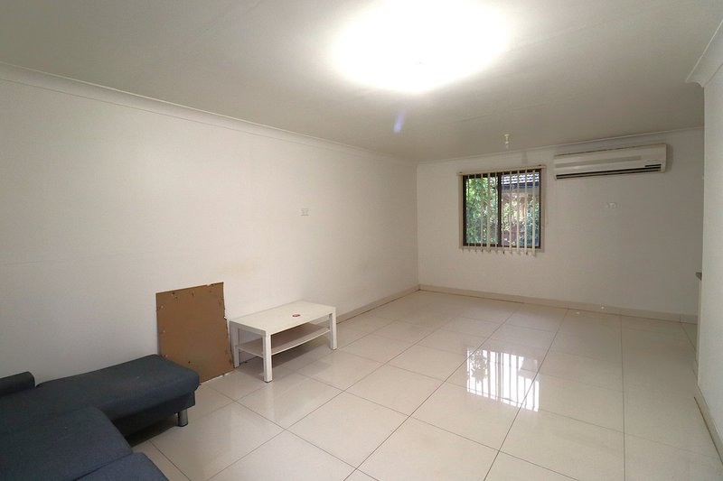 Photo - 127 Mimosa Road, Greenacre NSW 2190 - Image 18