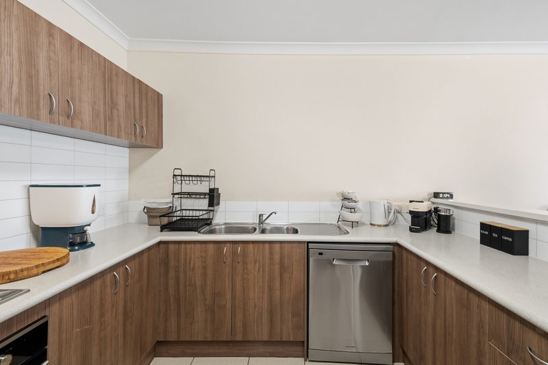 Photo - 1/27 Mozart Mews, Rivervale WA 6103 - Image 4