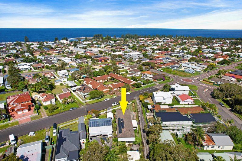 Photo - 1/27 Nirvana Street, Long Jetty NSW 2261 - Image 7