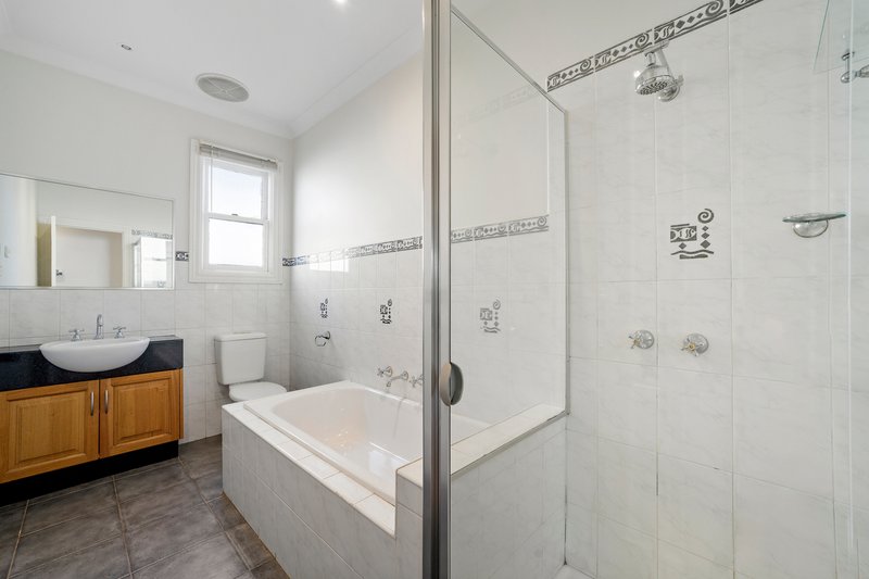 Photo - 1/27 Oxford Street, Oakleigh VIC 3166 - Image 8