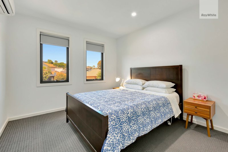 Photo - 1/27 Park Street, Pascoe Vale VIC 3044 - Image 7