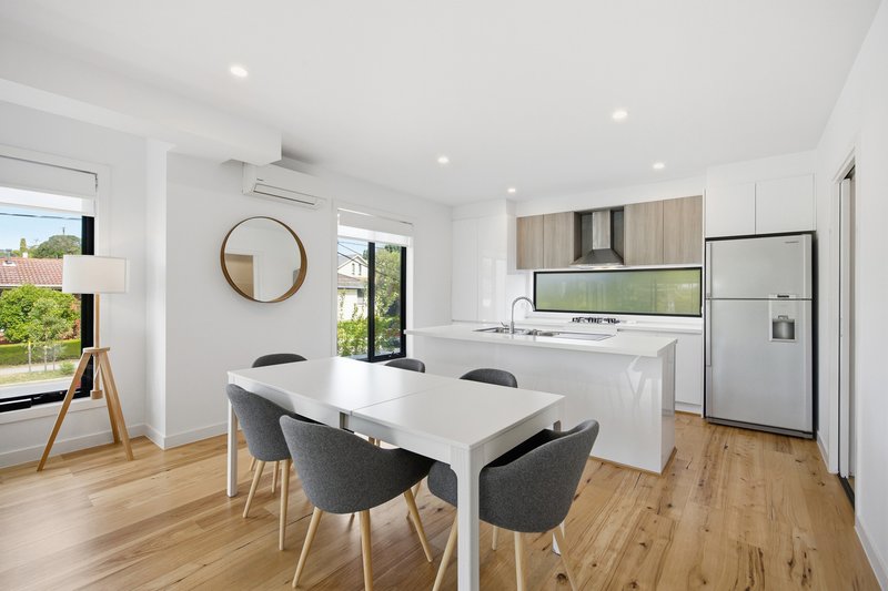 Photo - 1/27 Pitt Street, Ringwood VIC 3134 - Image 5