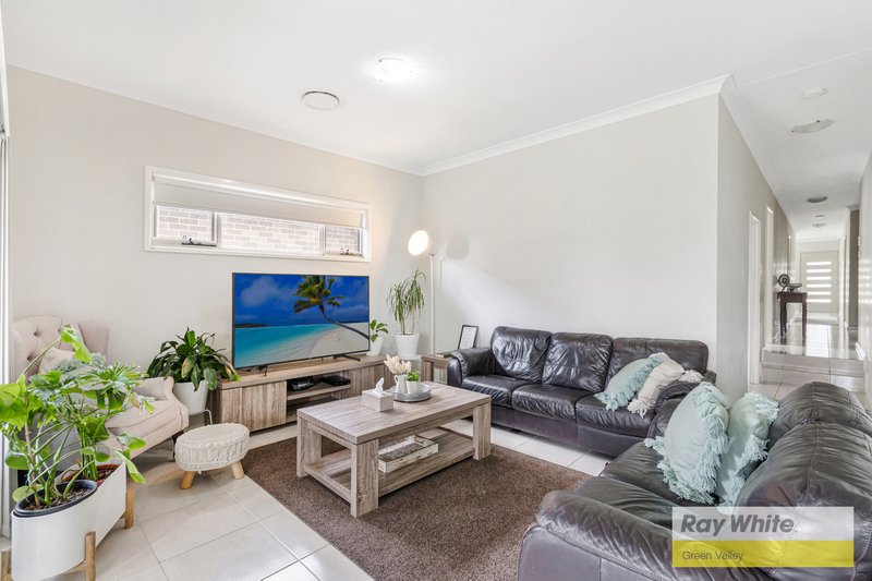 Photo - 127 Poziers Road, Edmondson Park NSW 2174 - Image 11