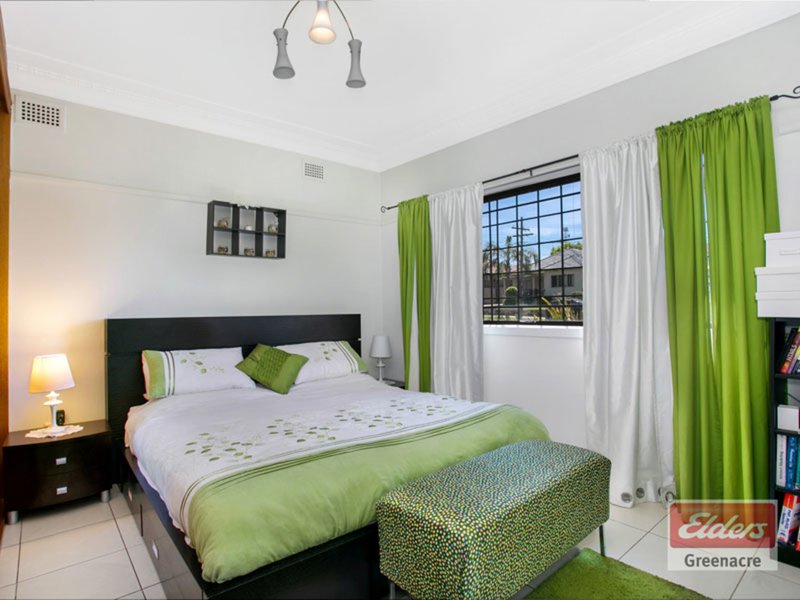 Photo - 127 Rawson Road, Greenacre NSW 2190 - Image 6