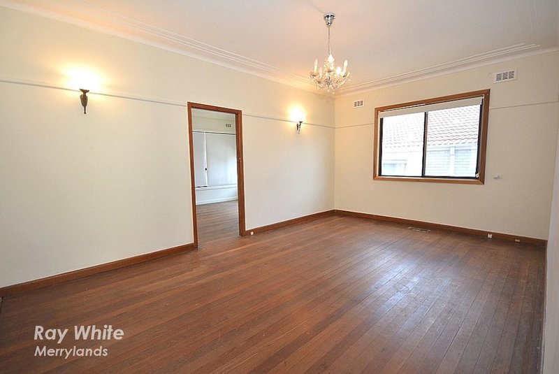 Photo - 127 Rawson Road, Guildford NSW 2161 - Image 4