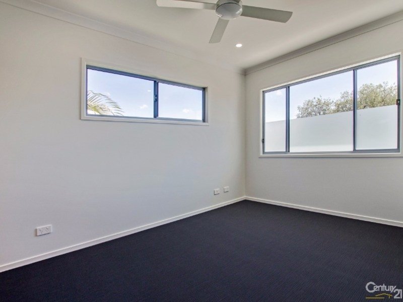 Photo - 1/27 Ridge Road, Maroochydore QLD 4558 - Image 10