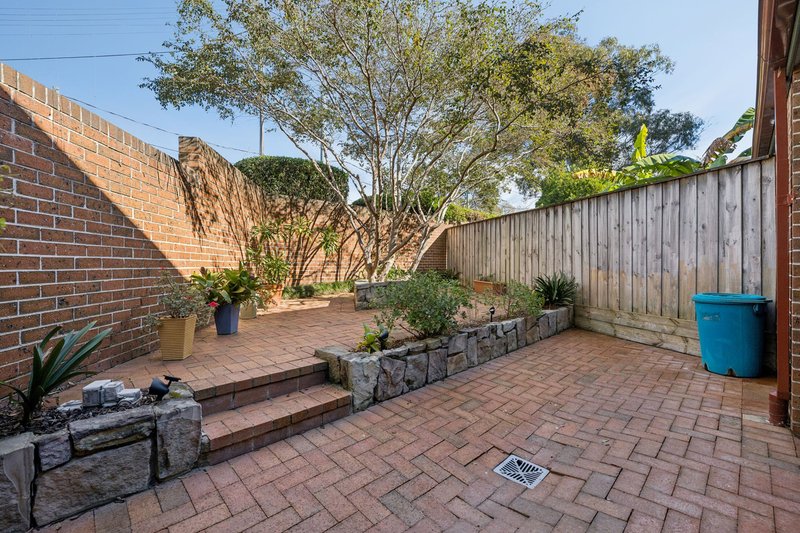 Photo - 1/27 Seven Hills Road, Baulkham Hills NSW 2153 - Image 10