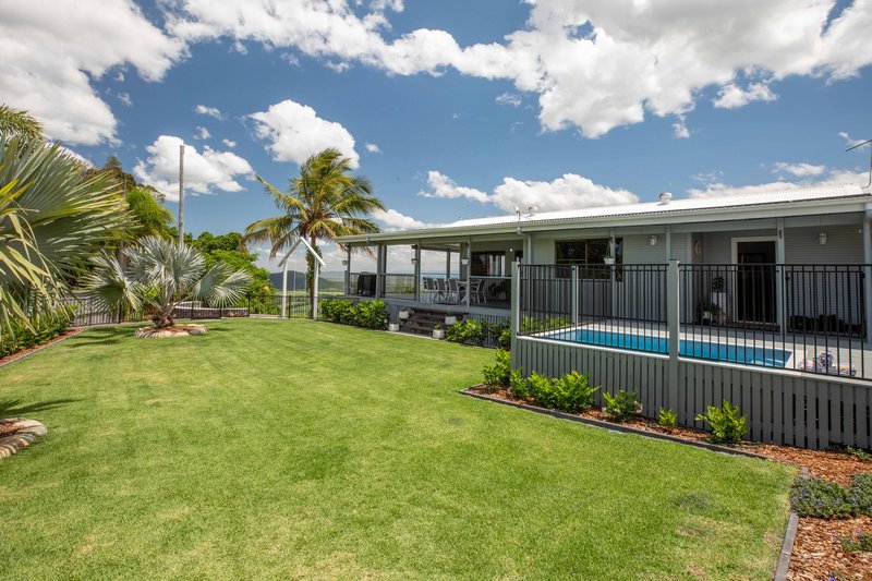 Photo - 127 Staniland Drive, Strathdickie QLD 4800 - Image 5