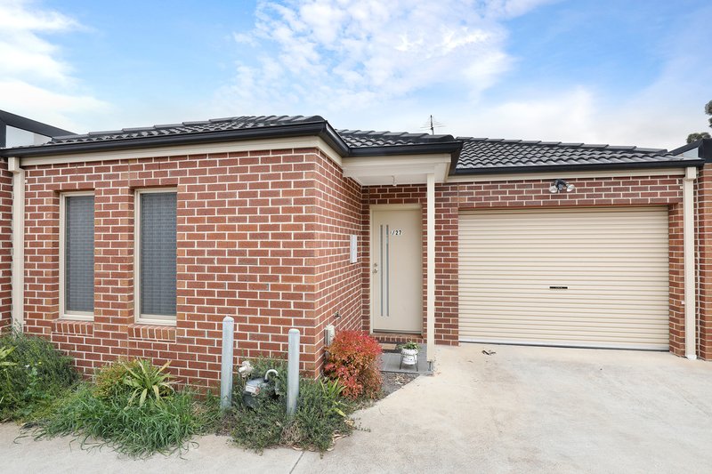 1/27 Staughton Street, Melton South VIC 3338