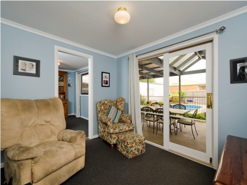 Photo - 127 Synnot Street, Werribee VIC 3030 - Image 8