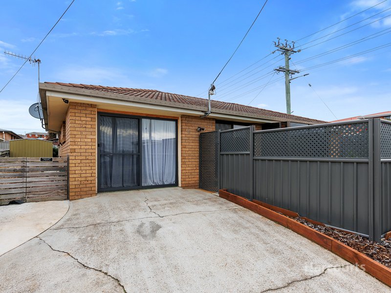Photo - 1/27 Thorne Street, Upper Burnie TAS 7320 - Image 11