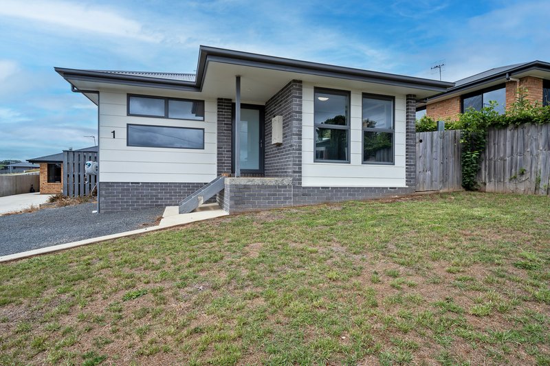 1/27 Three Mile Line Road, Downlands TAS 7320