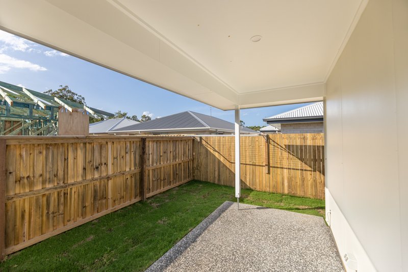 Photo - 1/27 Vincent Crescent, Caboolture QLD 4510 - Image 10