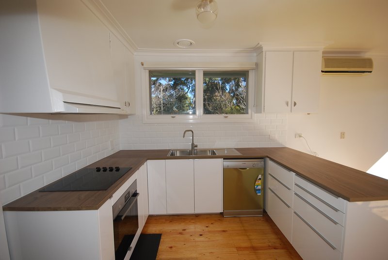 Photo - 127 Walker Street, Black Hill VIC 3350 - Image 3