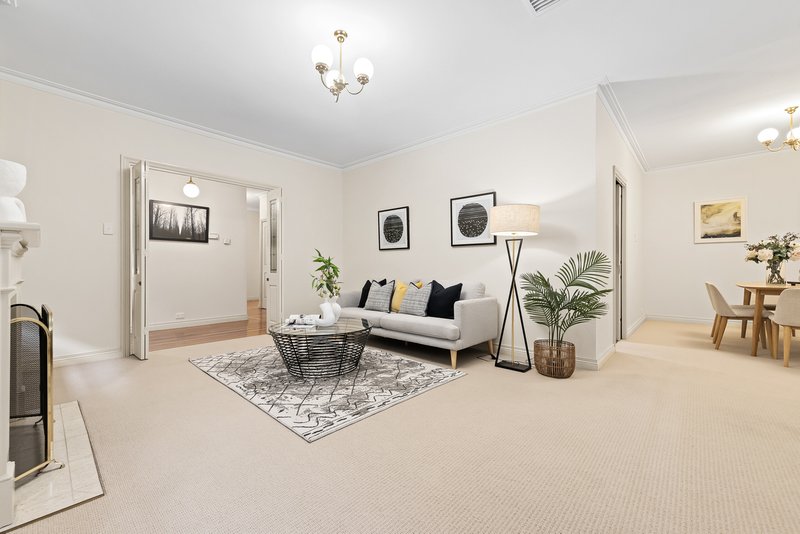 Photo - 1/27 Webster Street, Camberwell VIC 3124 - Image 3