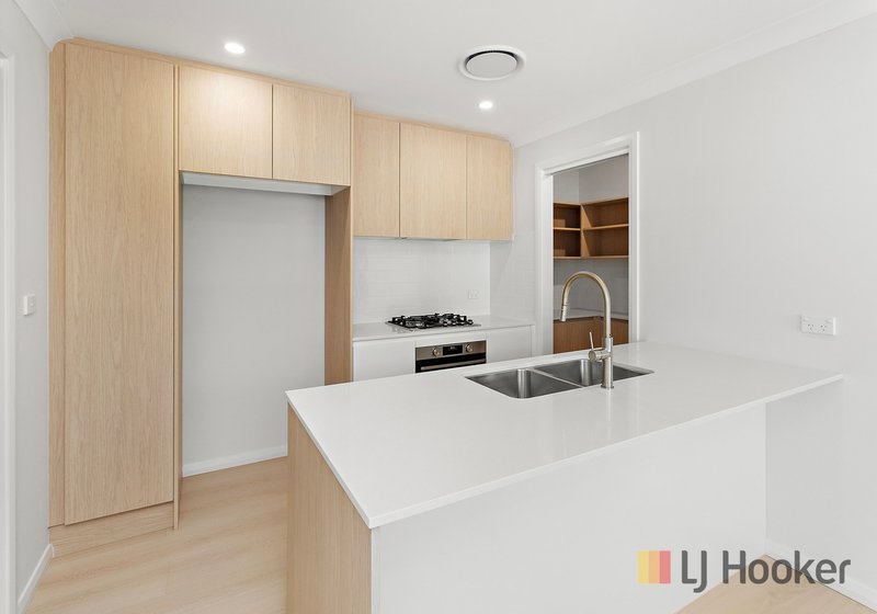 Photo - 1/27 Whistlers Run, Albion Park NSW 2527 - Image 8