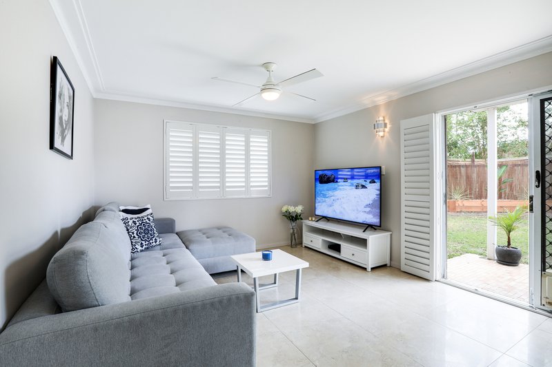 Photo - 1/27 Wildwood Court, Surfers Paradise QLD 4217 - Image 4