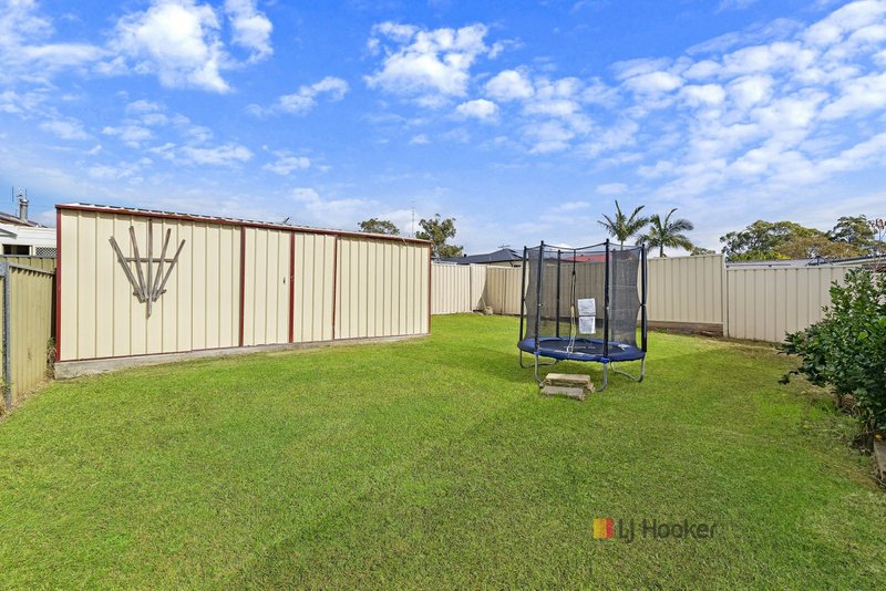 Photo - 127 Winbin Crescent, Gwandalan NSW 2259 - Image 7