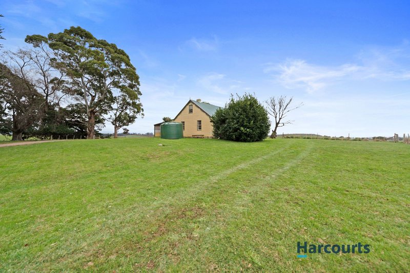 Photo - 1270 Sheffield Road, Lower Barrington TAS 7306 - Image 17