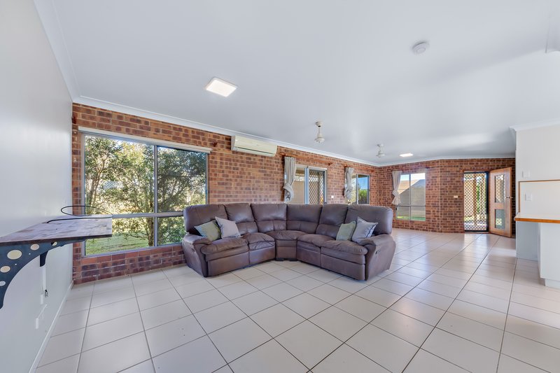 Photo - 12706 Bruce Highway, Hamilton Plains QLD 4800 - Image 5