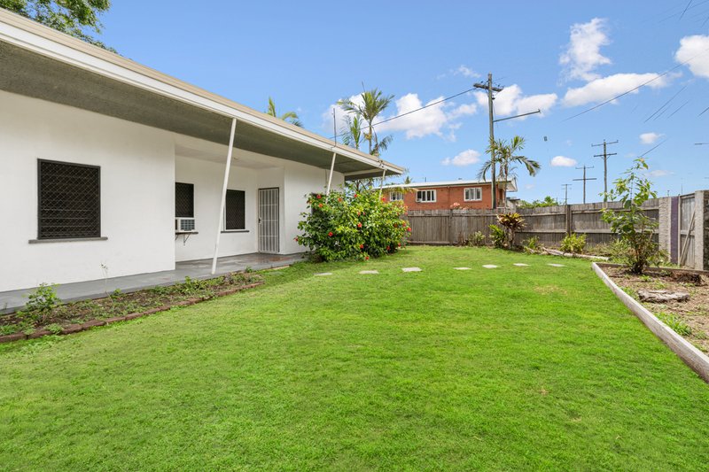 Photo - 1/276 Mccoombe Street, Westcourt QLD 4870 - Image 4