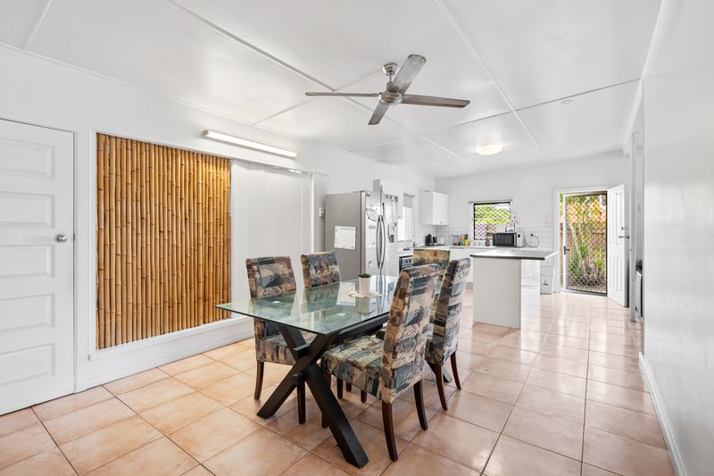 Photo - 1/276 Mccoombe Street, Westcourt QLD 4870 - Image 5