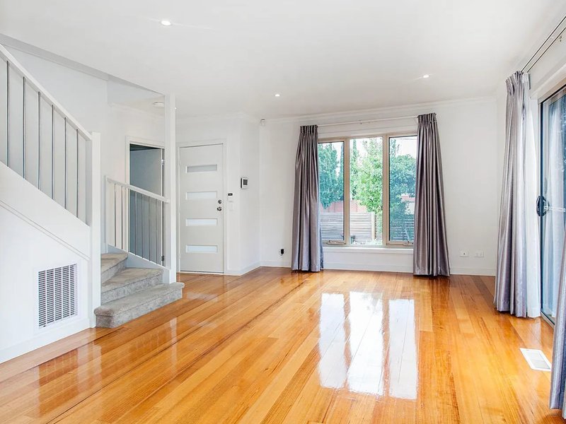 Photo - 1/277 Warrigal Road, Burwood VIC 3125 - Image 2