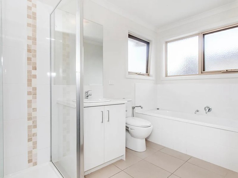 Photo - 1/277 Warrigal Road, Burwood VIC 3125 - Image 5