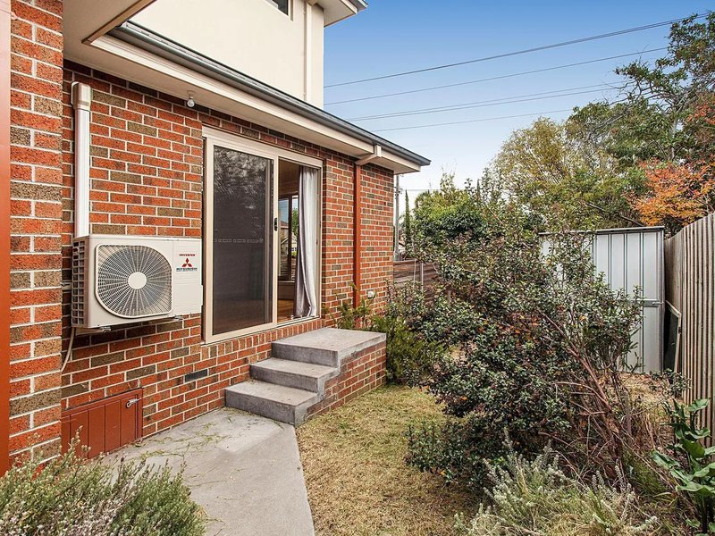 Photo - 1/277 Warrigal Road, Burwood VIC 3125 - Image 7