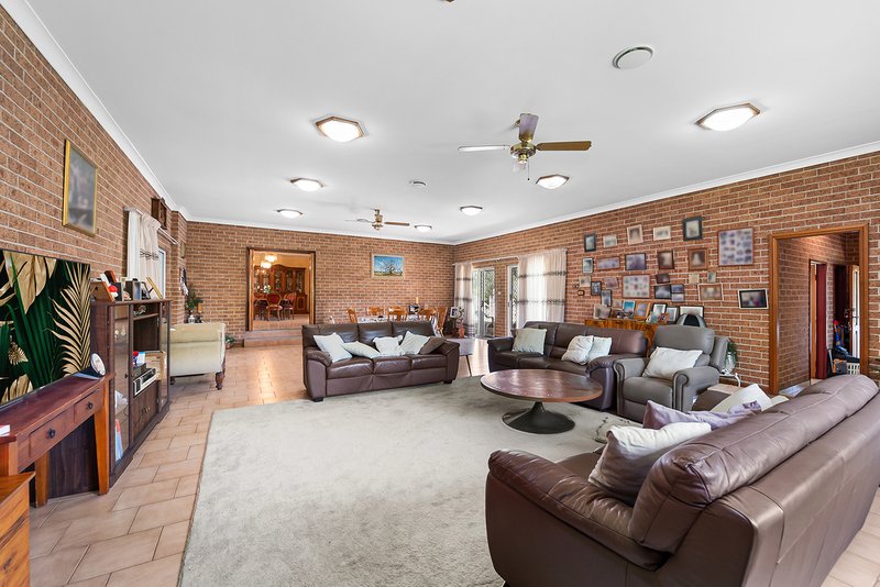 Photo - 1279 Elizabeth Drive, Mount Vernon NSW 2178 - Image 11