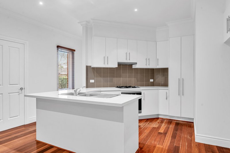 Photo - 127A Bignell Road, Bentleigh East VIC 3165 - Image 3