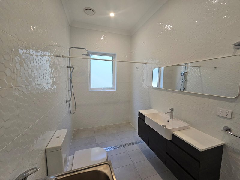 Photo - 1/27a Perry Street, Marrickville NSW 2204 - Image 3