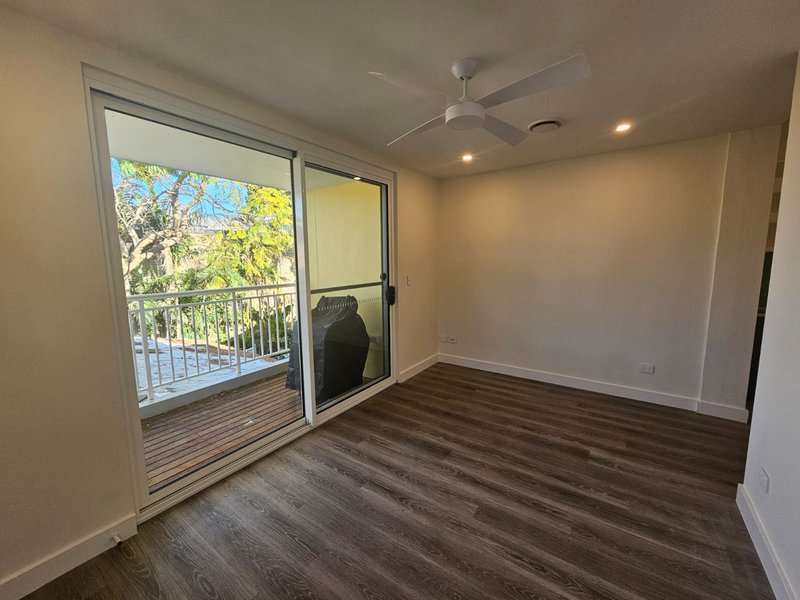 Photo - 1/27a Perry Street, Marrickville NSW 2204 - Image 6