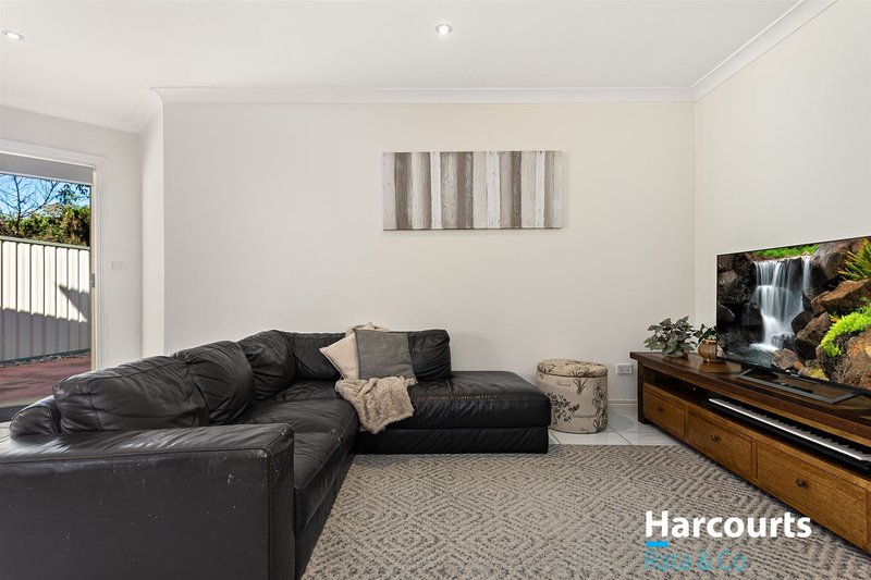 Photo - 127A Woolnough Drive, Mill Park VIC 3082 - Image 3