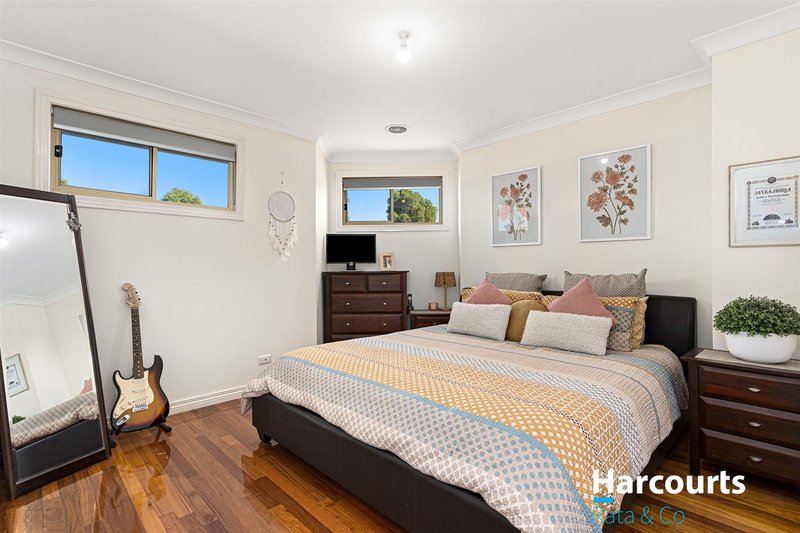 Photo - 127A Woolnough Drive, Mill Park VIC 3082 - Image 6