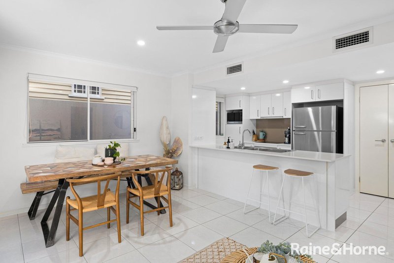 Photo - 1/28 Abuklea Street, Wilston QLD 4051 - Image 5