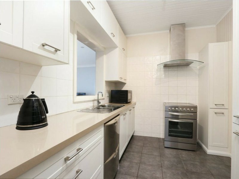 Photo - 128 Acacia Road, Kirrawee NSW 2232 - Image 4