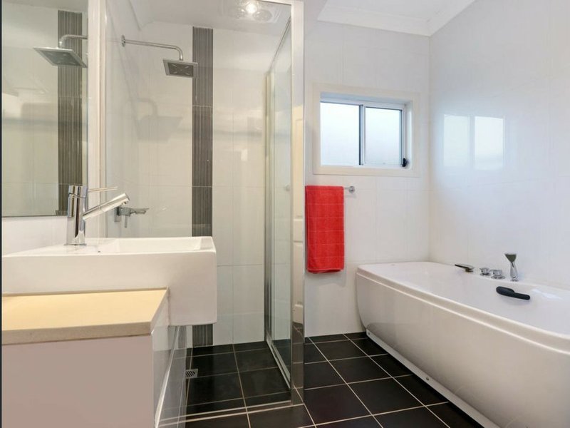 Photo - 128 Acacia Road, Kirrawee NSW 2232 - Image 5