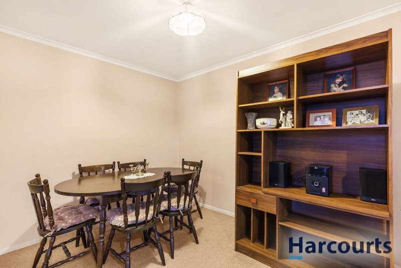 Photo - 1/28 Arbroath Road, Wantirna South VIC 3152 - Image 5