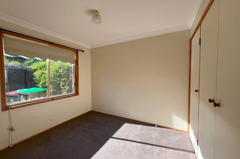 Photo - 1/28 Ash Tree Drive, Armidale NSW 2350 - Image 7